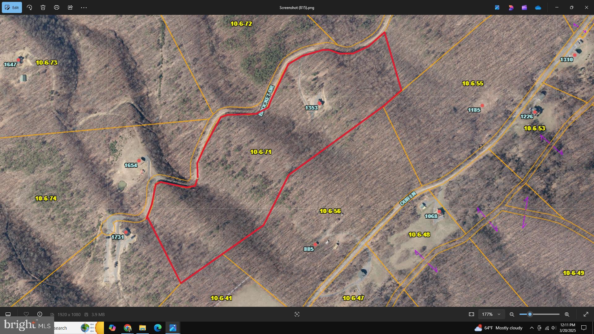 SHADOW KNOLLS - Residential