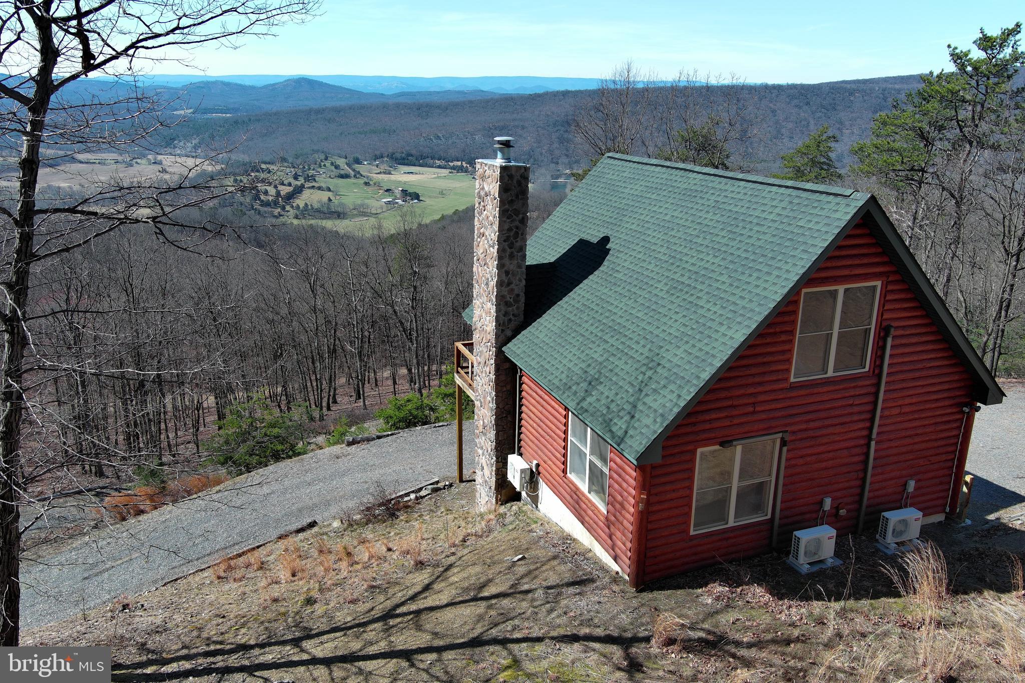 SHADOW KNOLLS - Residential