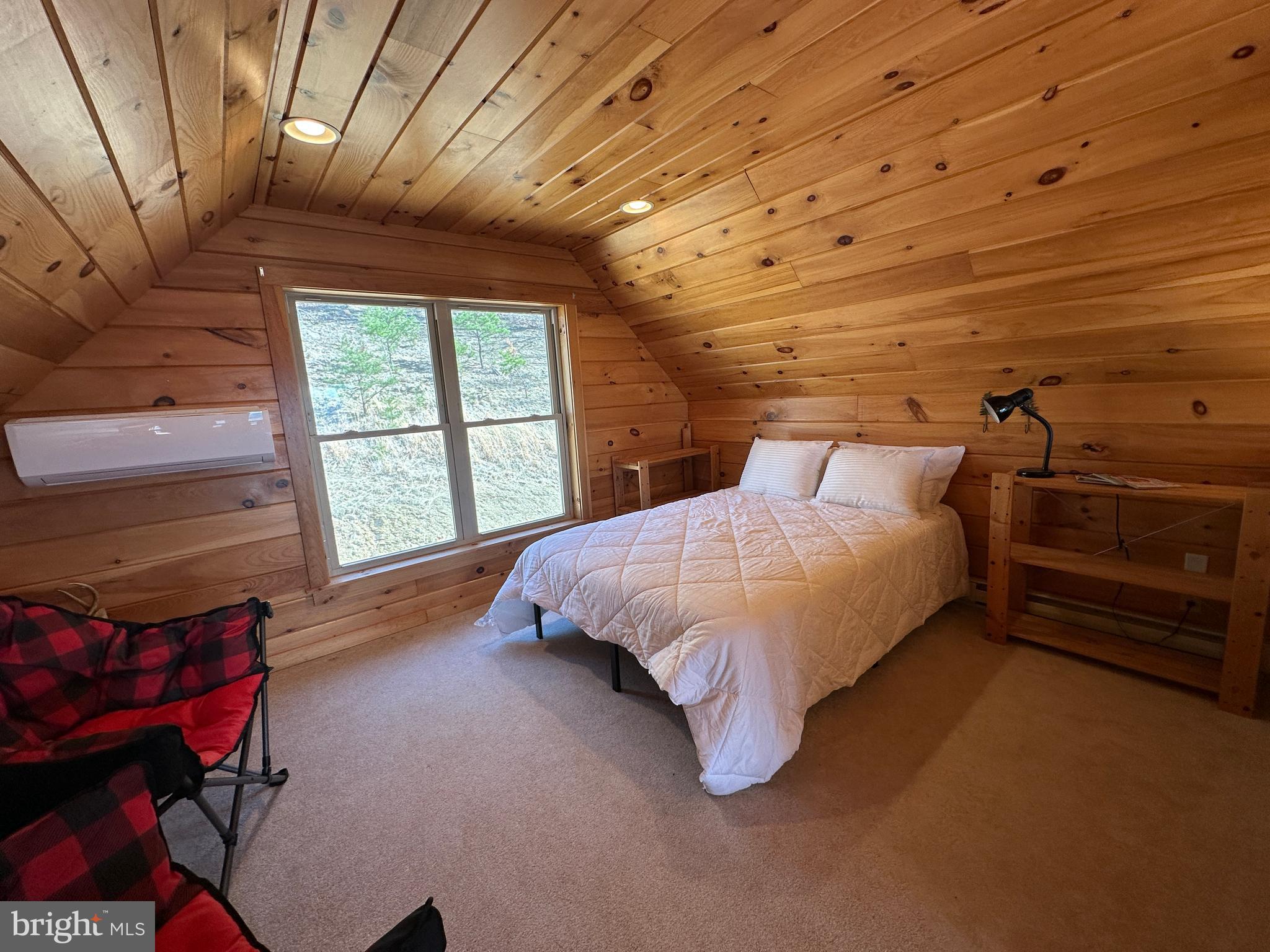 SHADOW KNOLLS - Residential