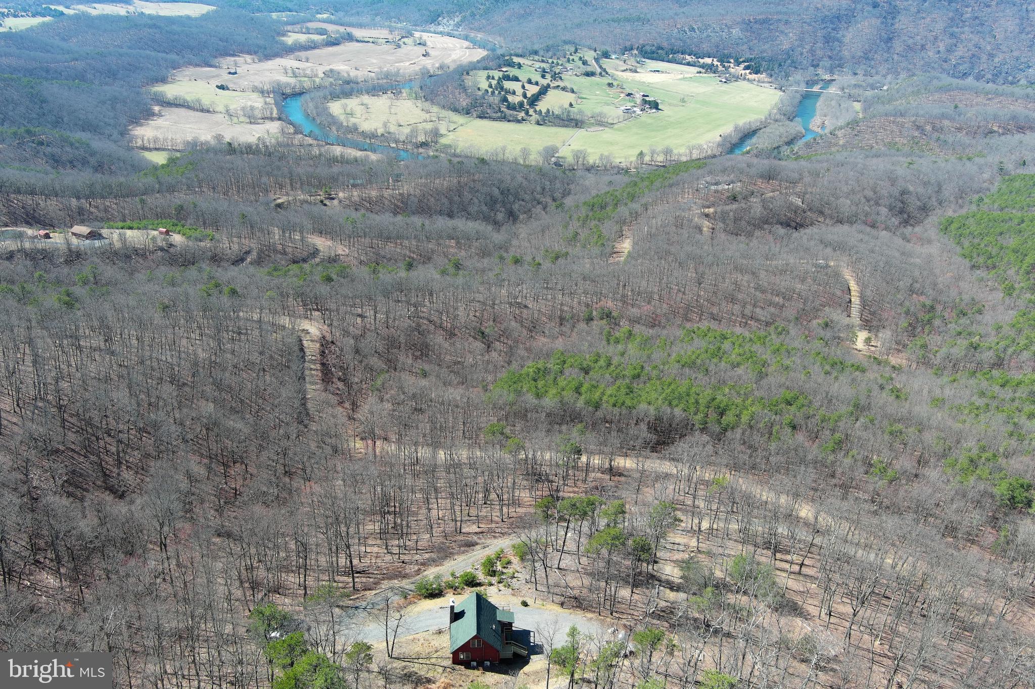 SHADOW KNOLLS - Residential