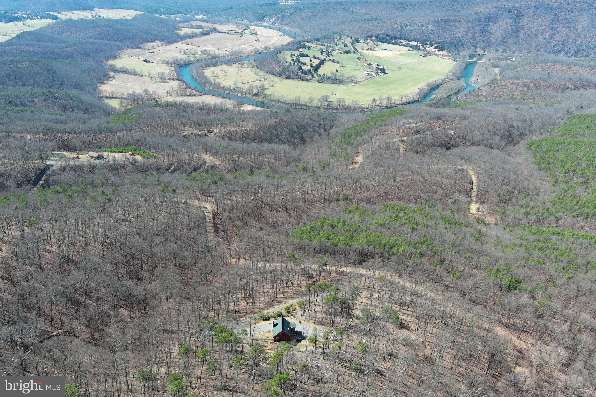 SHADOW KNOLLS - Residential