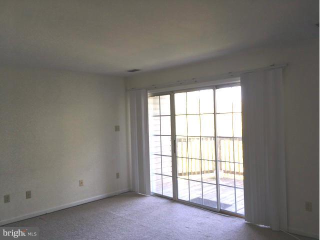 LAKESIDE - Residential