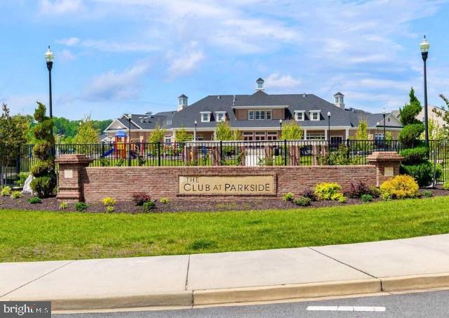 PARKSIDE AT WESTPHALIA - Residential