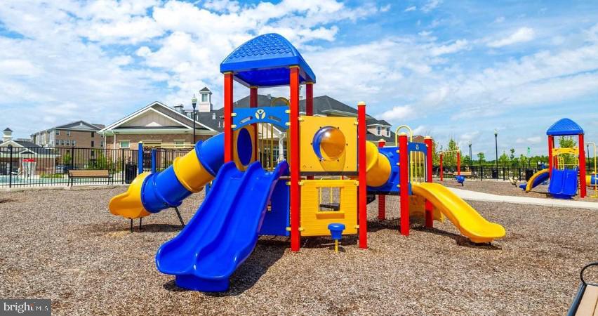 PARKSIDE AT WESTPHALIA - Residential