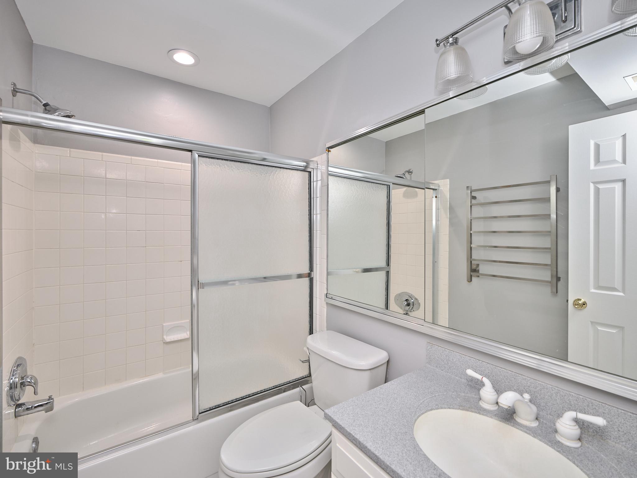 YORKSHIRE MDWS - Residential