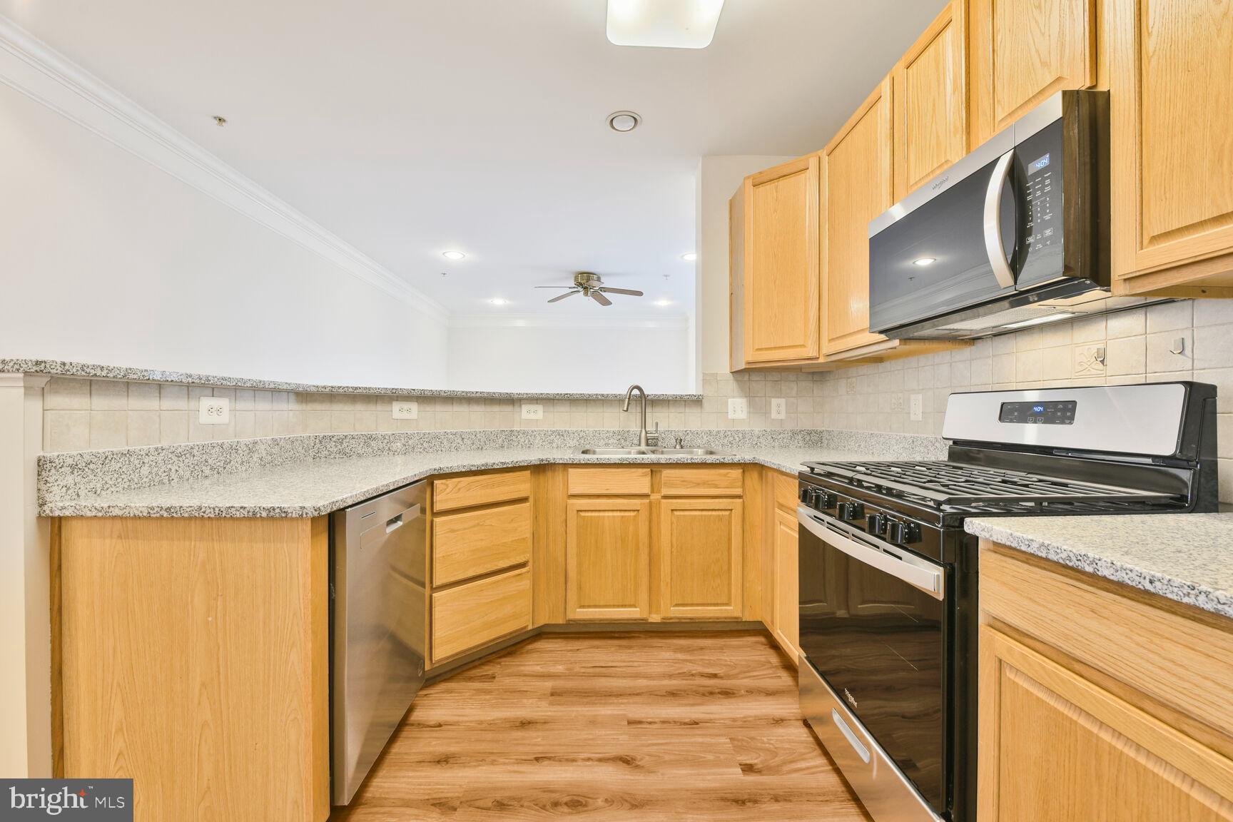 BELMONT GREENE CONDO - Residential