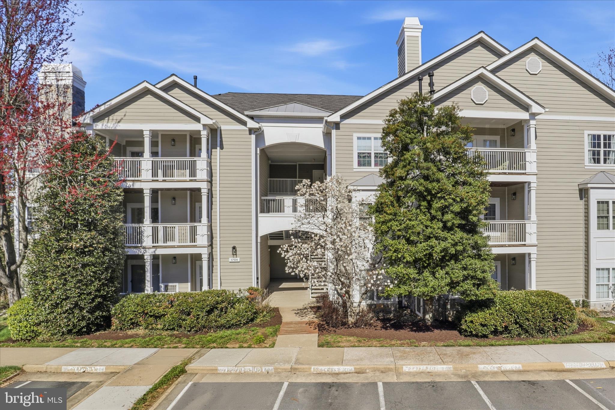 1704 LAKE SHORE CREST DRIVE 16