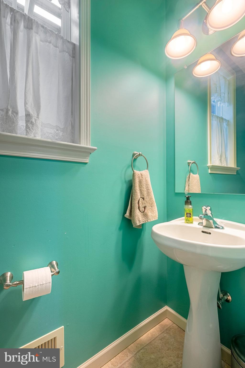 CASTLETON - Residential