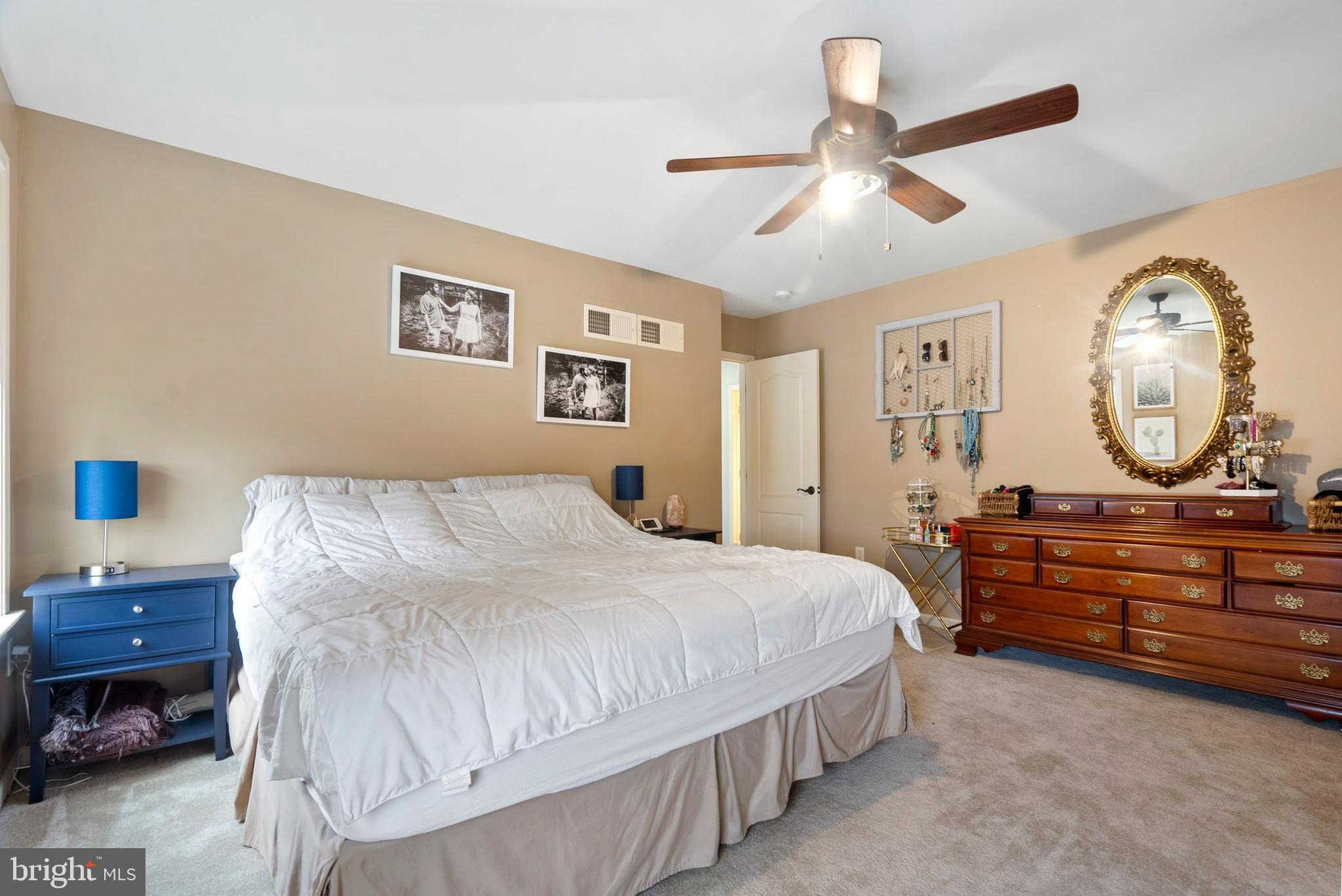 CASTLETON - Residential