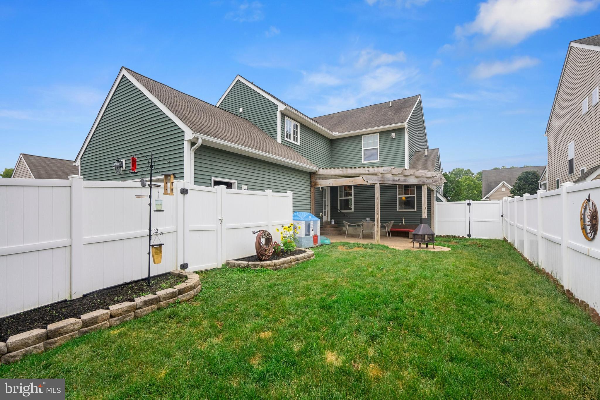 CASTLETON - Residential