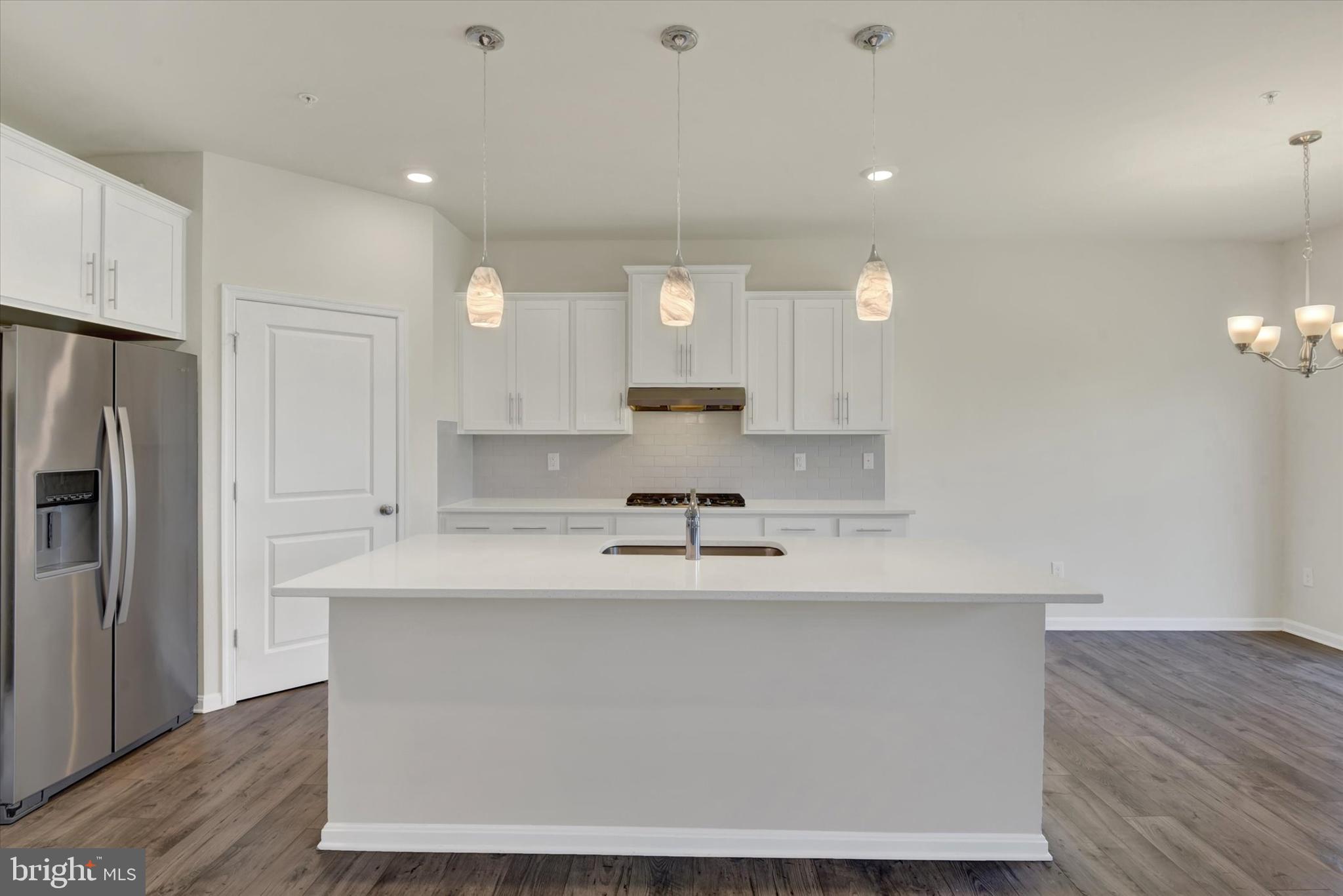 STONEGATE - Residential