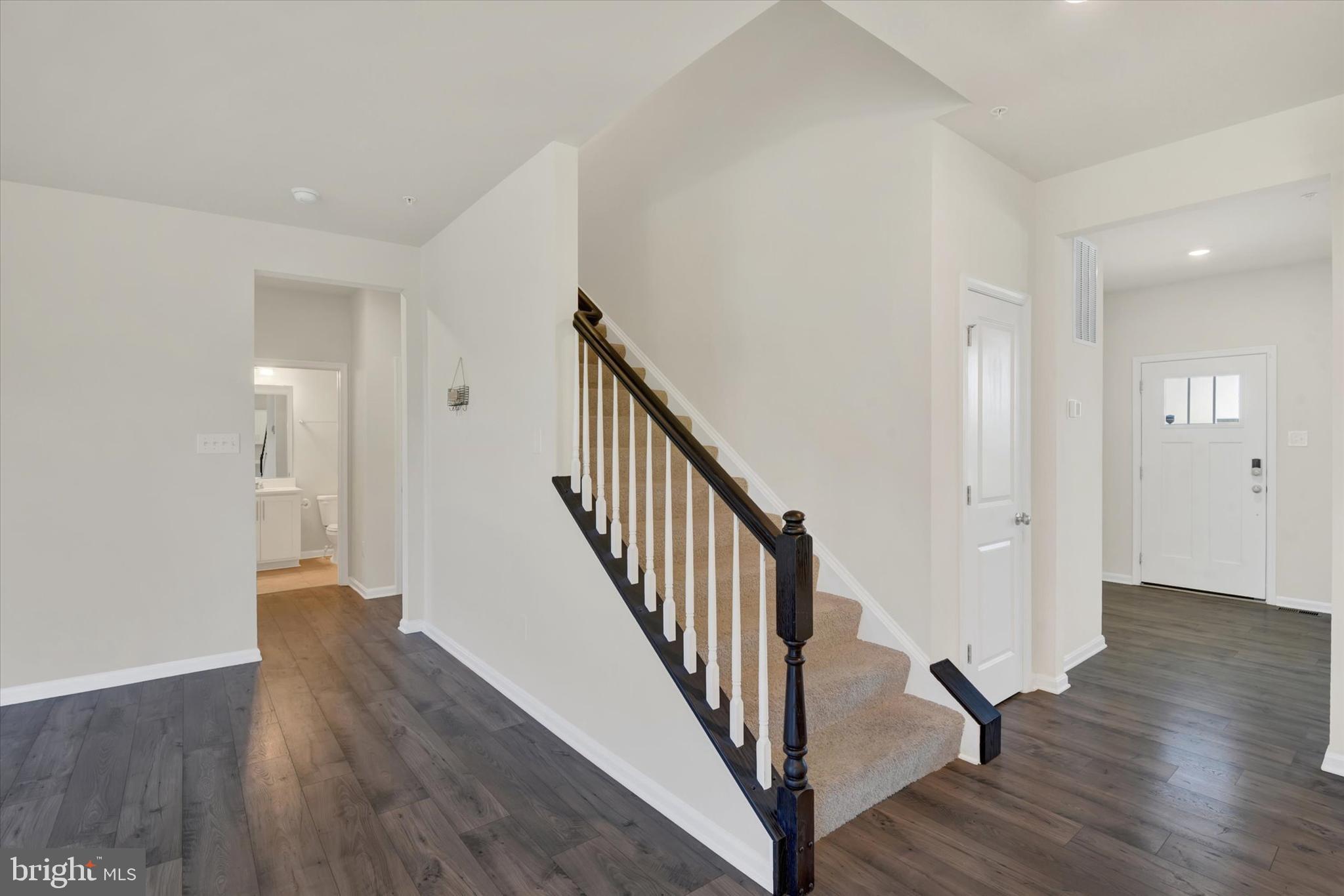 STONEGATE - Residential