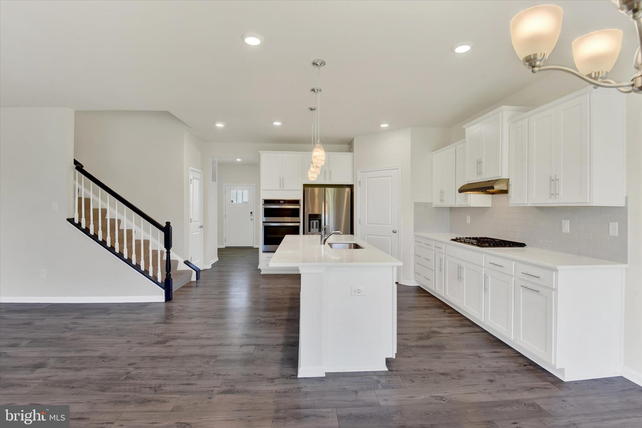 STONEGATE - Residential