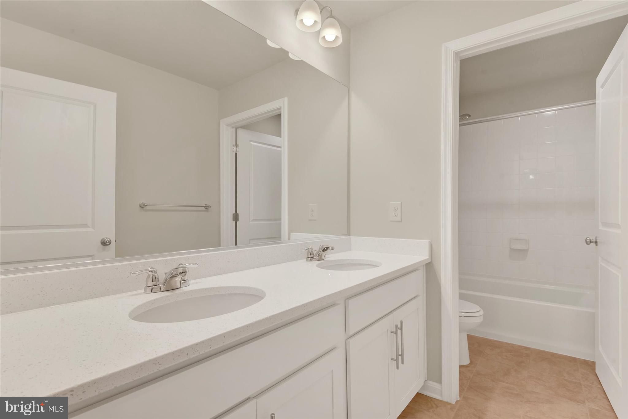 STONEGATE - Residential