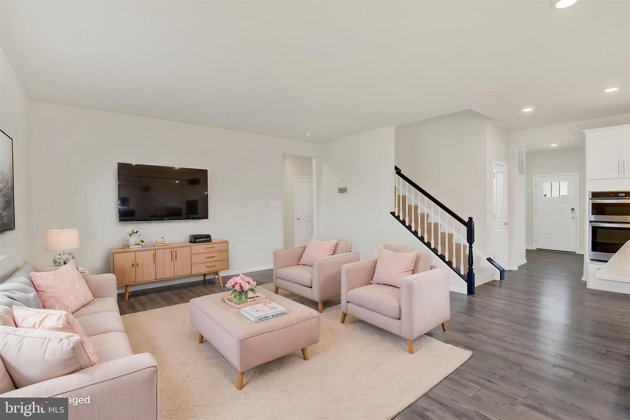 STONEGATE - Residential