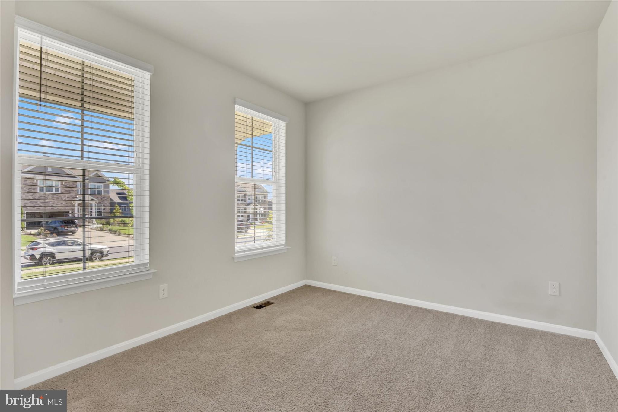 STONEGATE - Residential