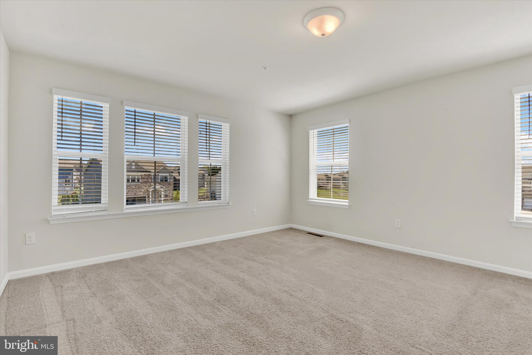 STONEGATE - Residential