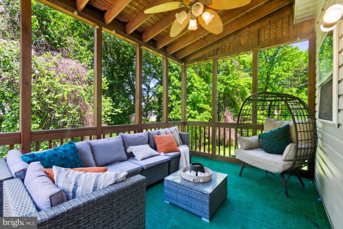 SEVEN OAKS - Residential