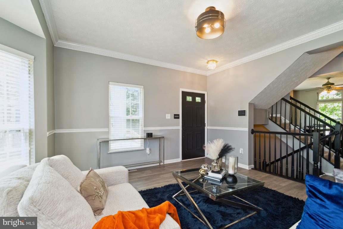 SEVEN OAKS - Residential