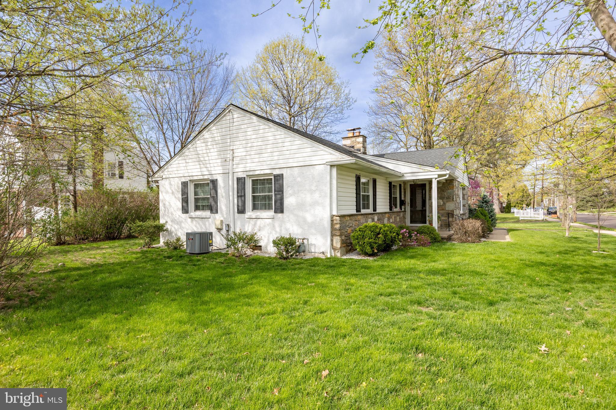 LANSDALE - Residential