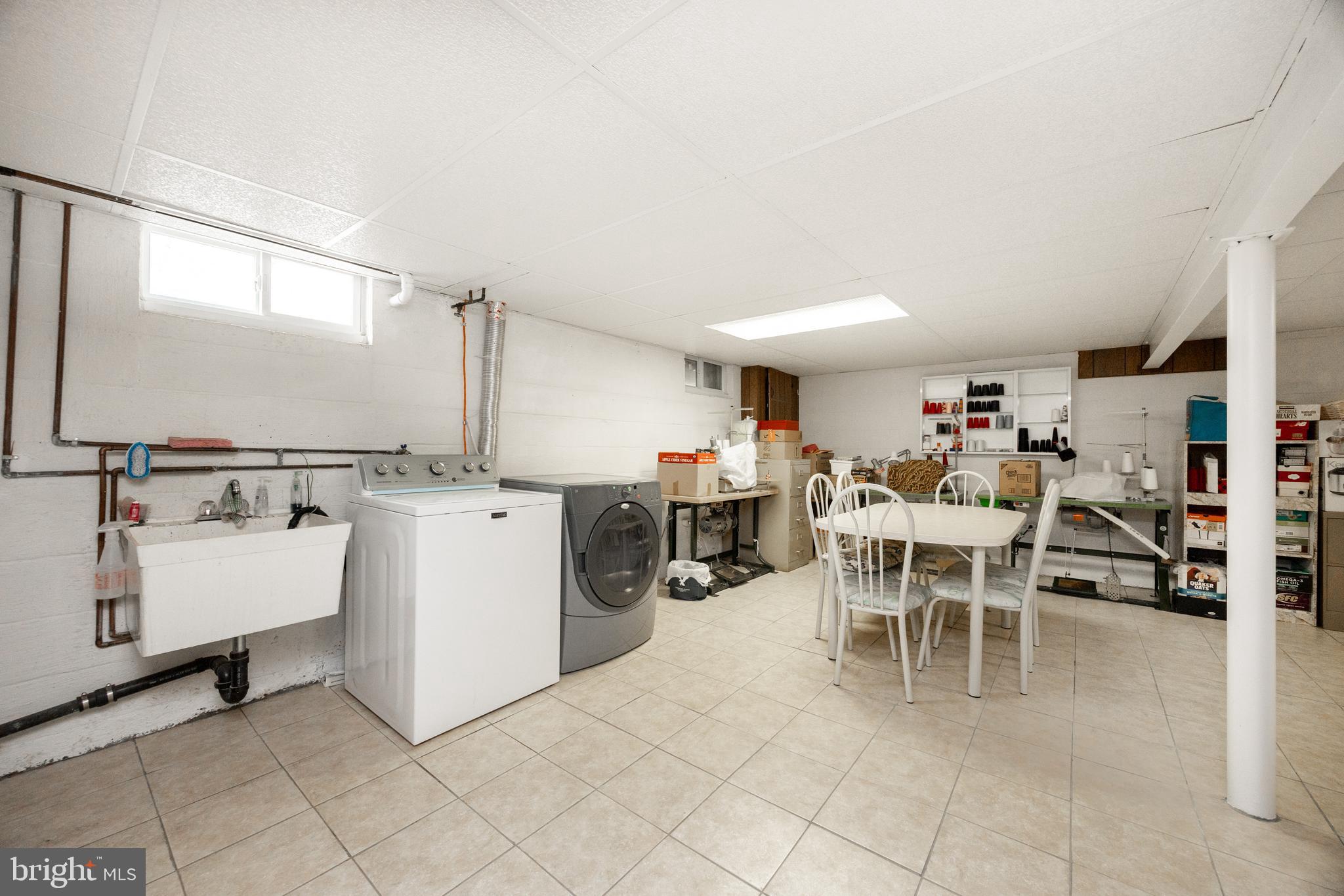 LANSDALE - Residential