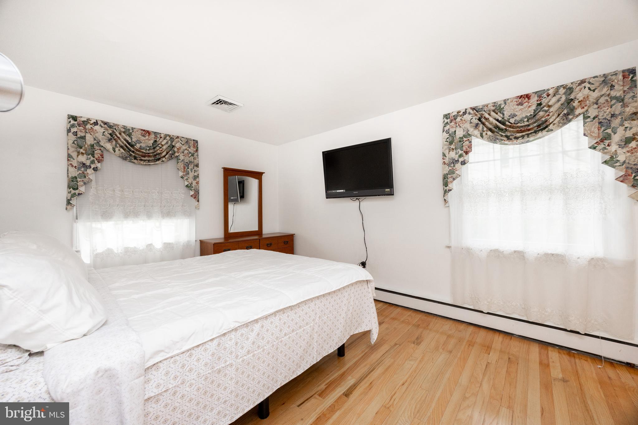 LANSDALE - Residential