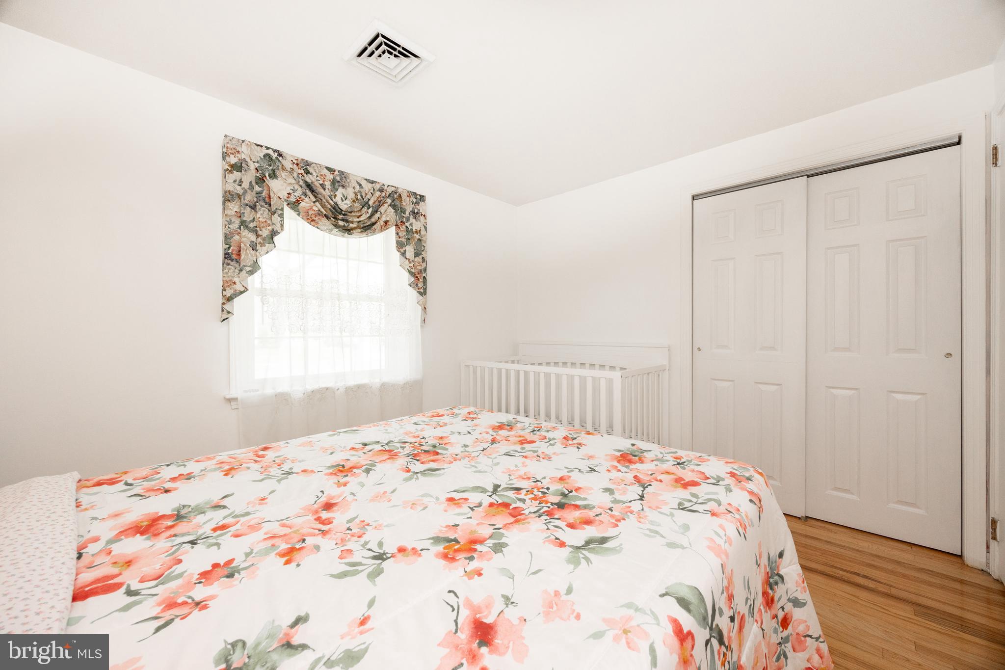 LANSDALE - Residential