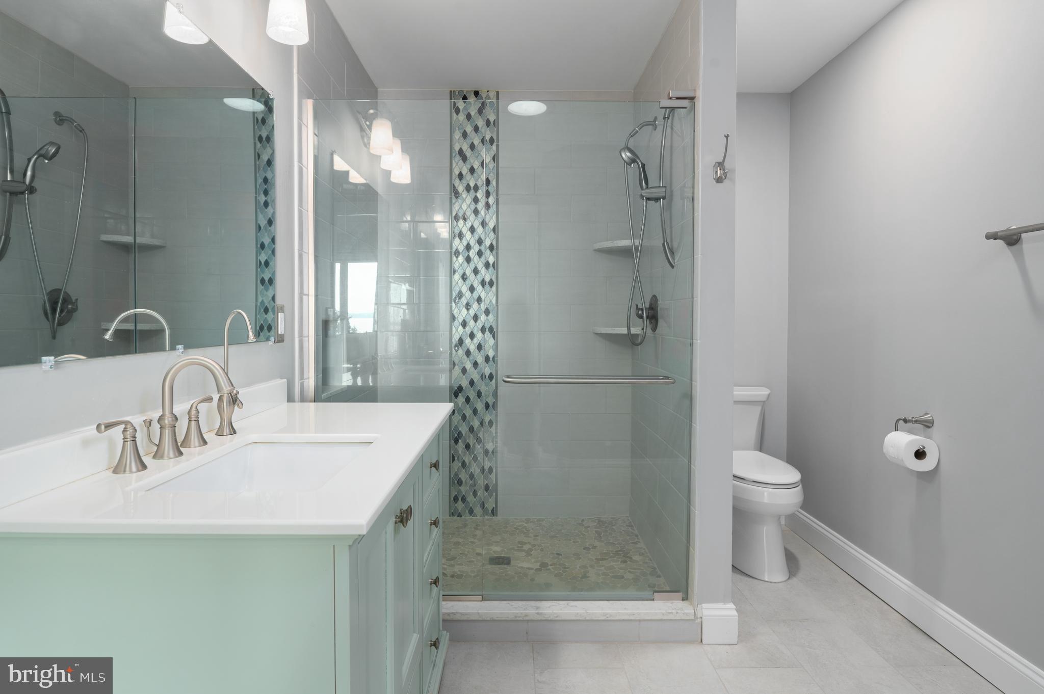 GLOUCESTER - Residential