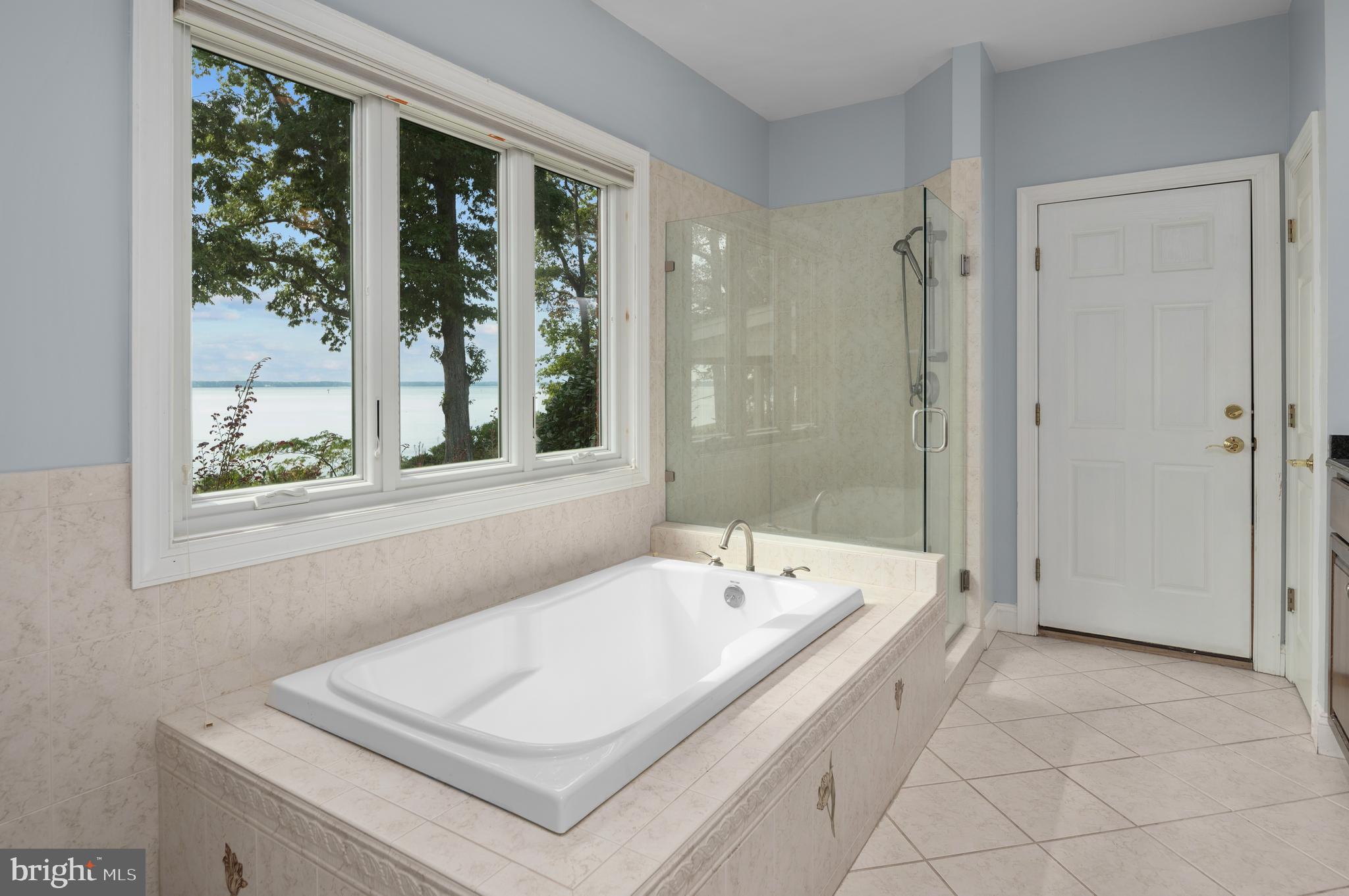 GLOUCESTER - Residential