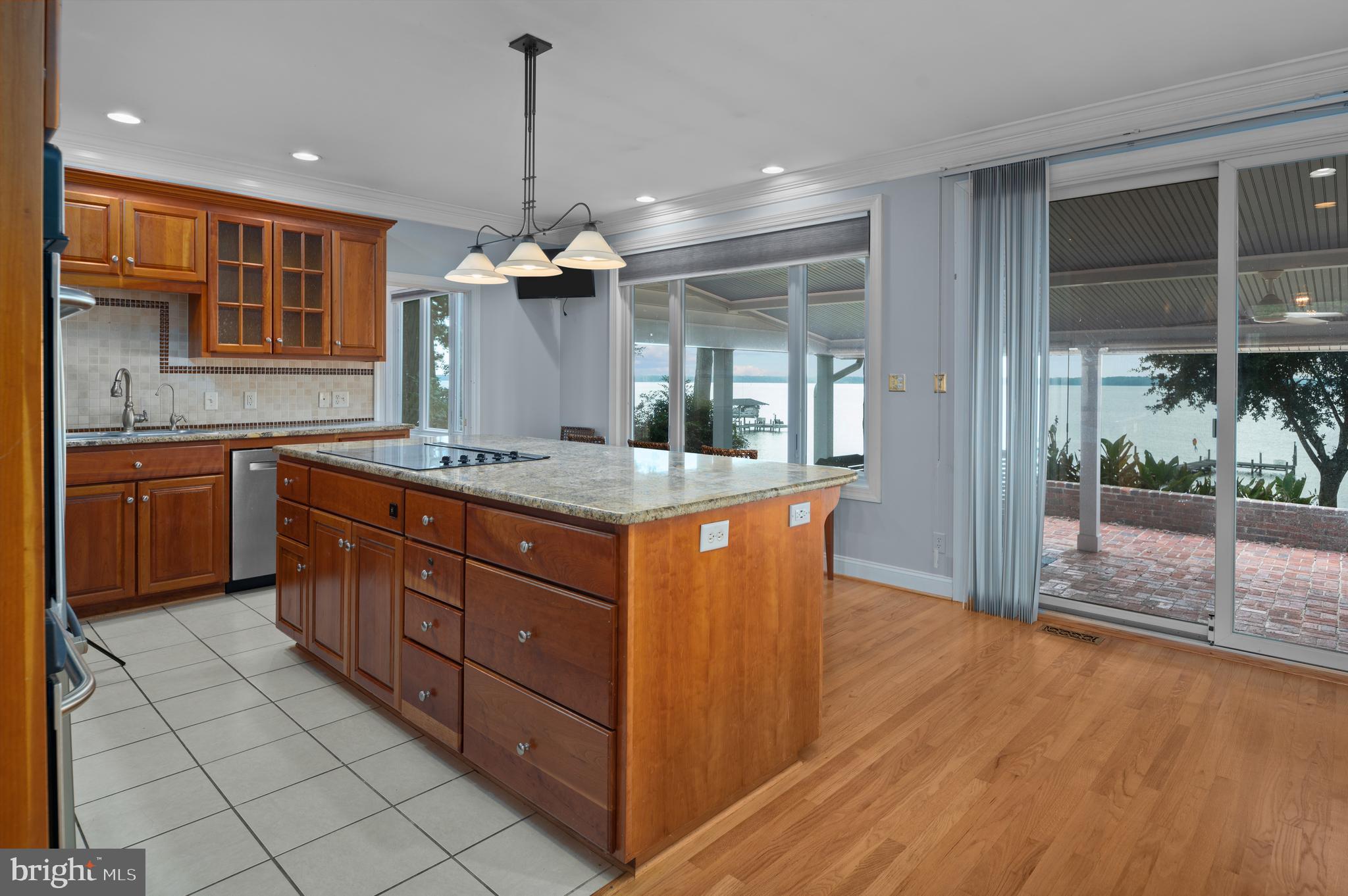 GLOUCESTER - Residential