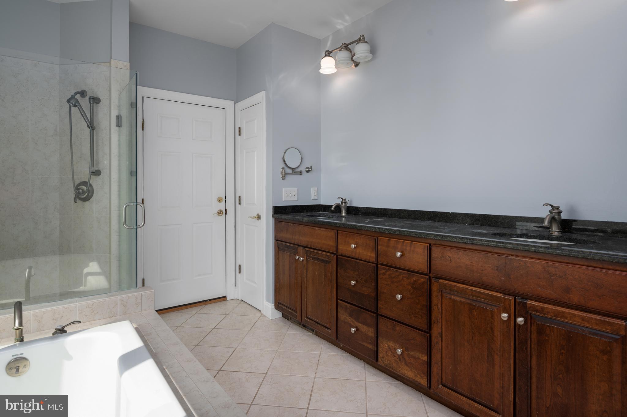 GLOUCESTER - Residential