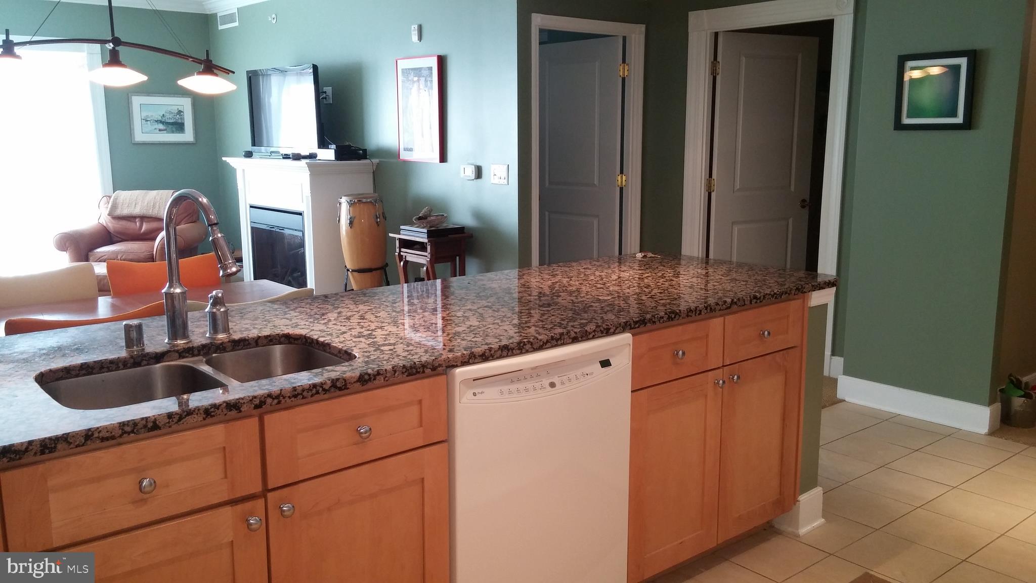 RESIDENCES AT PARK PLACE - Residential Lease