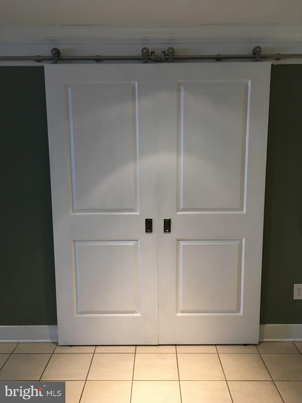 RESIDENCES AT PARK PLACE - Residential Lease