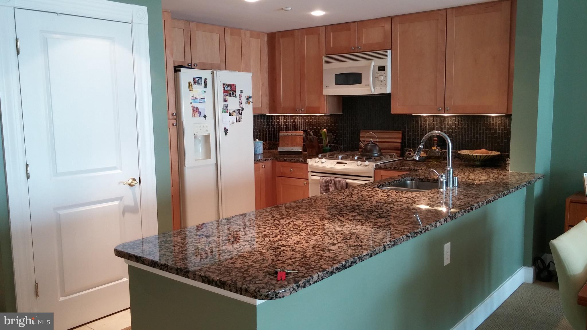 RESIDENCES AT PARK PLACE - Residential Lease