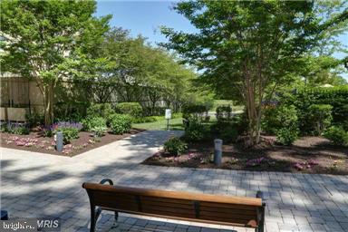 RESIDENCES AT PARK PLACE - Residential Lease