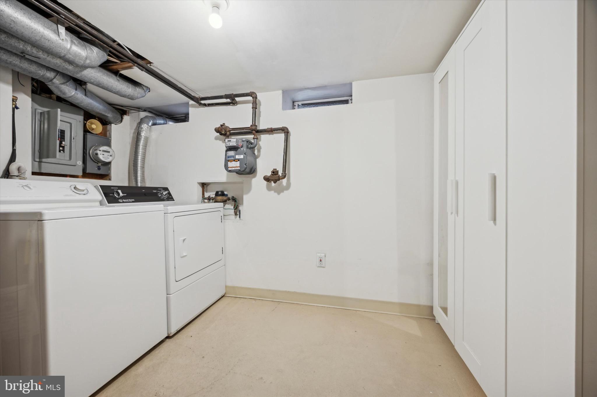 GRADUATE HOSPITAL - Residential Lease