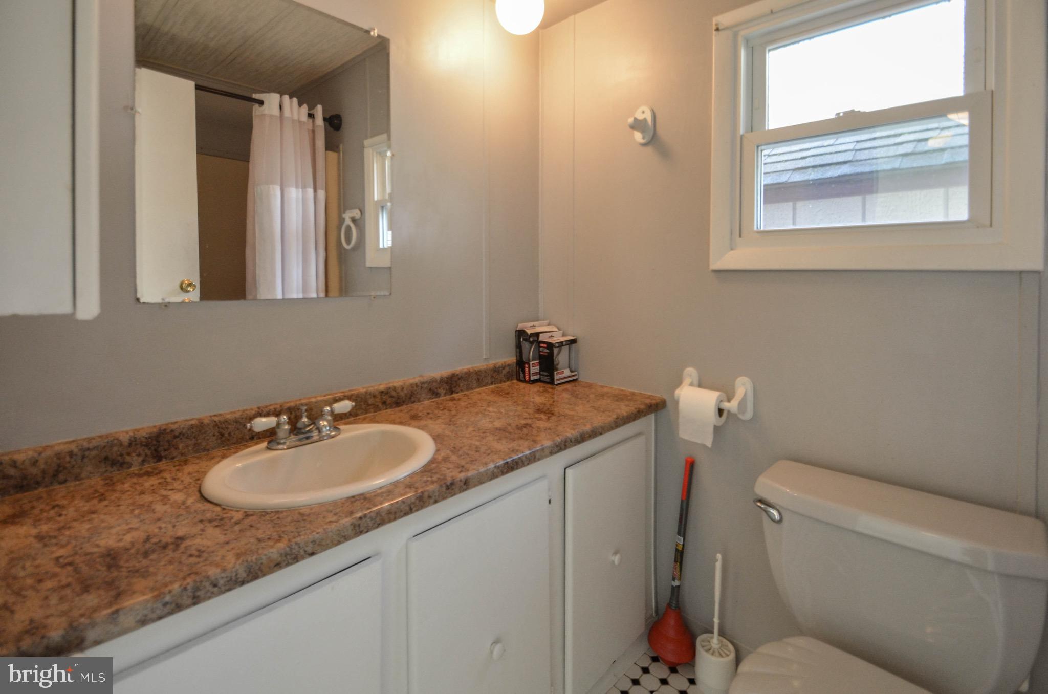HICKORY HILLS - Residential