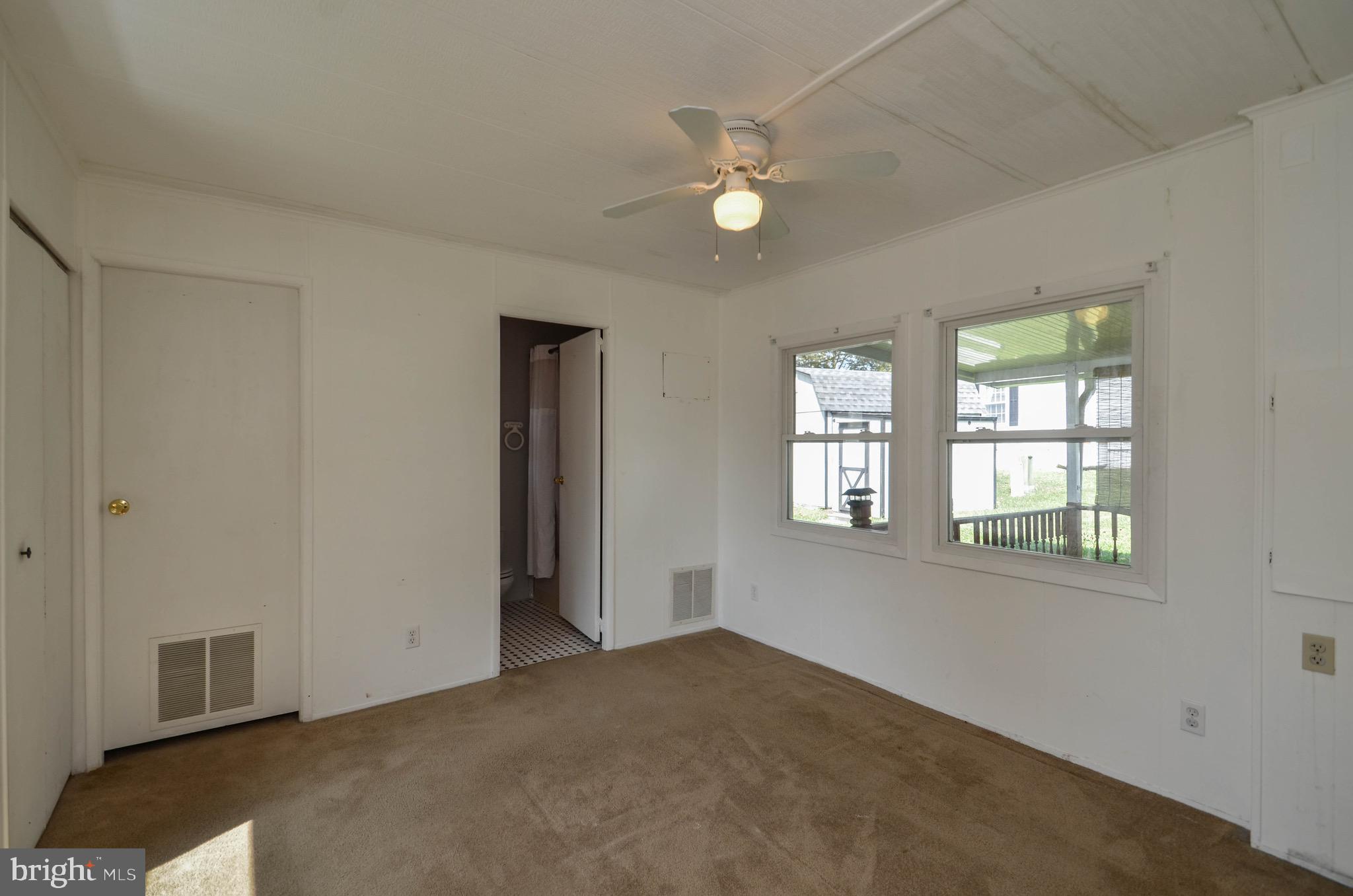 HICKORY HILLS - Residential