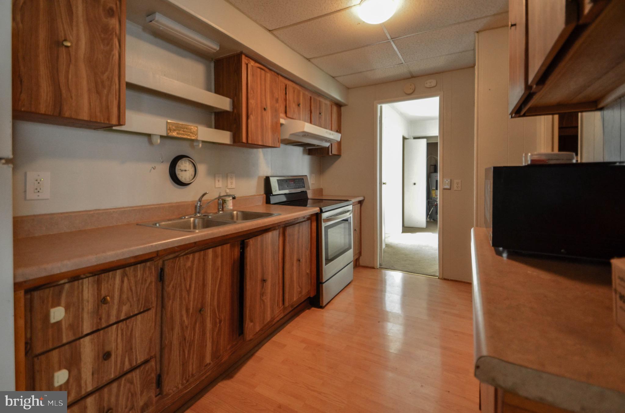 HICKORY HILLS - Residential