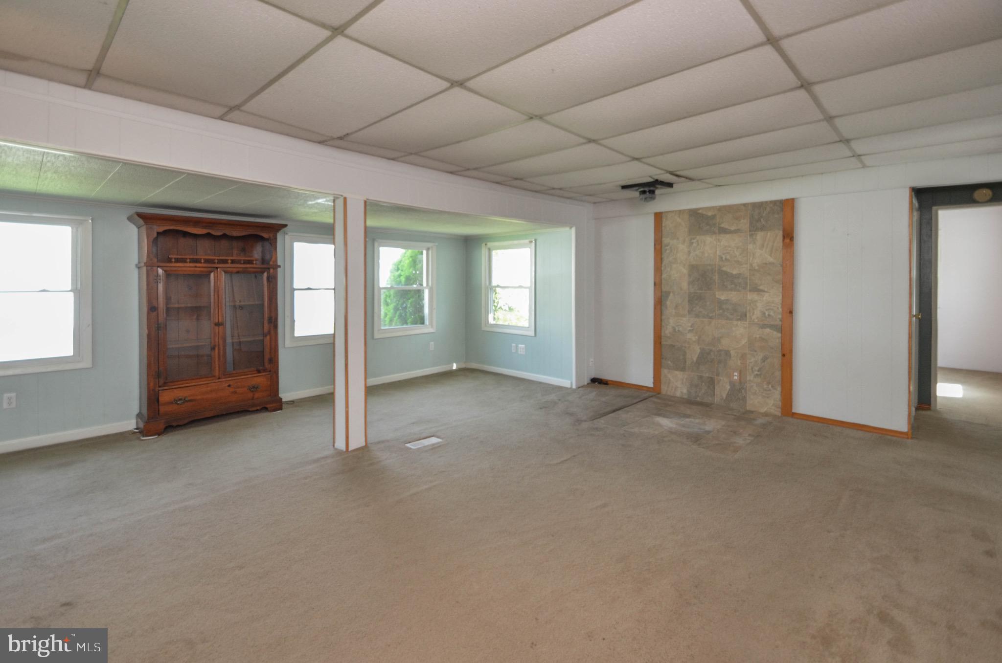 HICKORY HILLS - Residential
