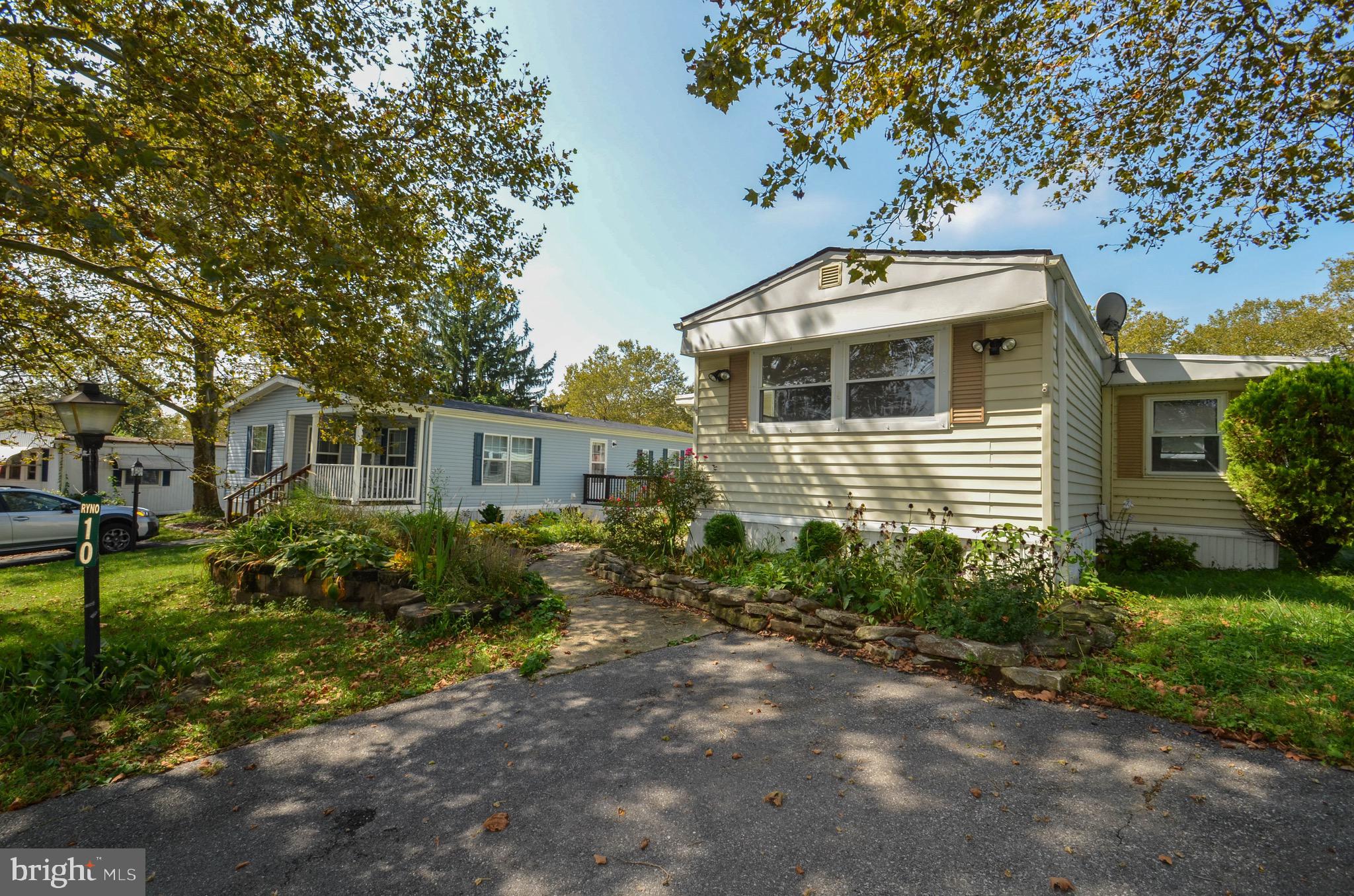 HICKORY HILLS - Residential