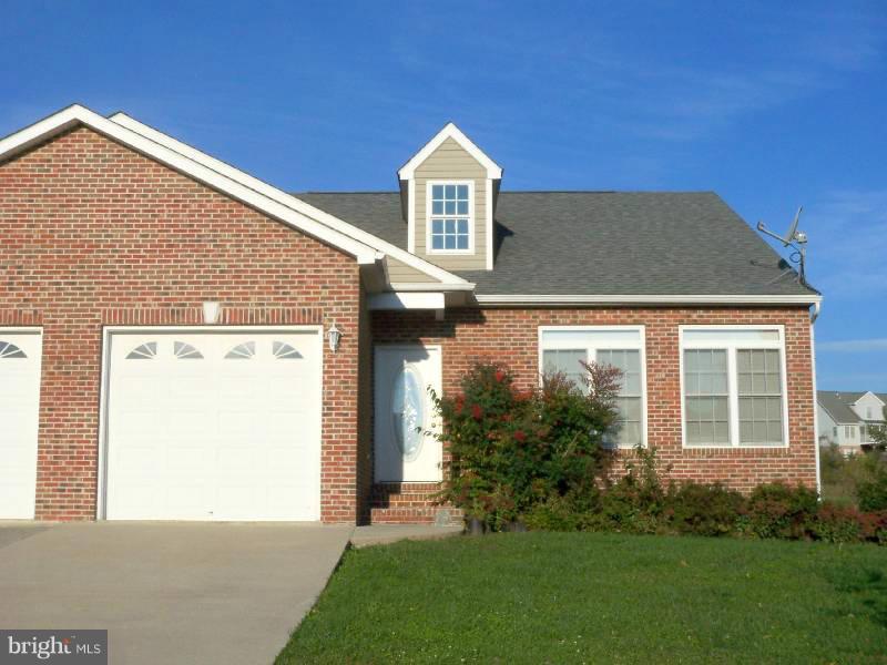 LOCUST HILL - Residential