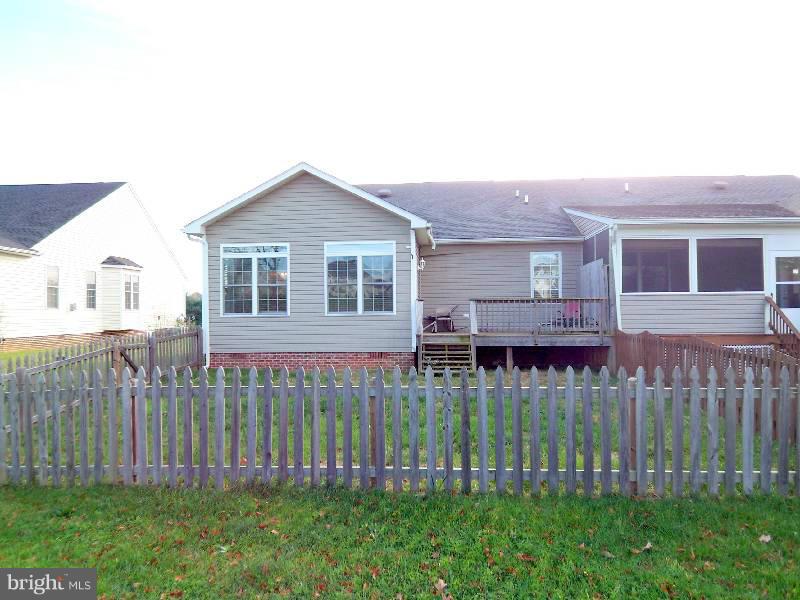 LOCUST HILL - Residential