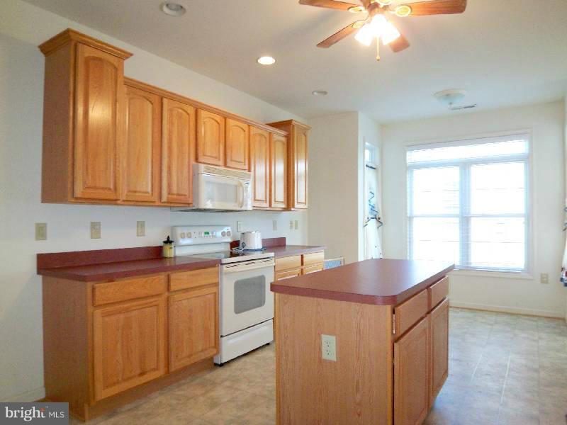 LOCUST HILL - Residential