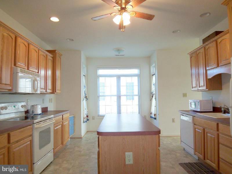 LOCUST HILL - Residential