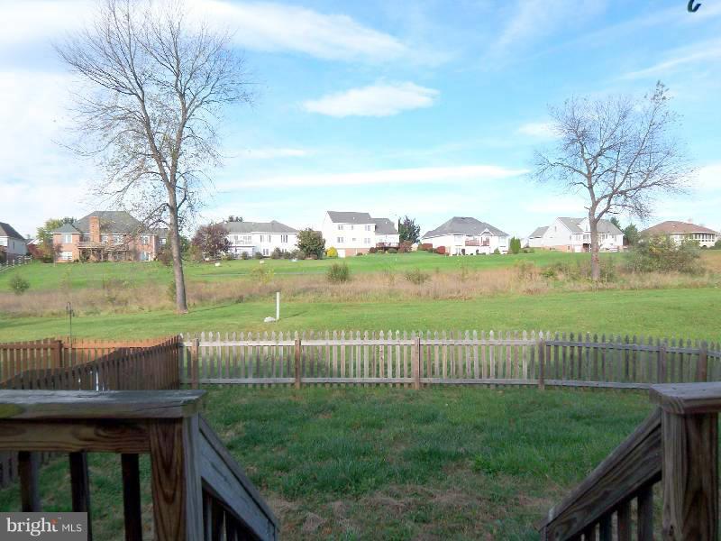 LOCUST HILL - Residential