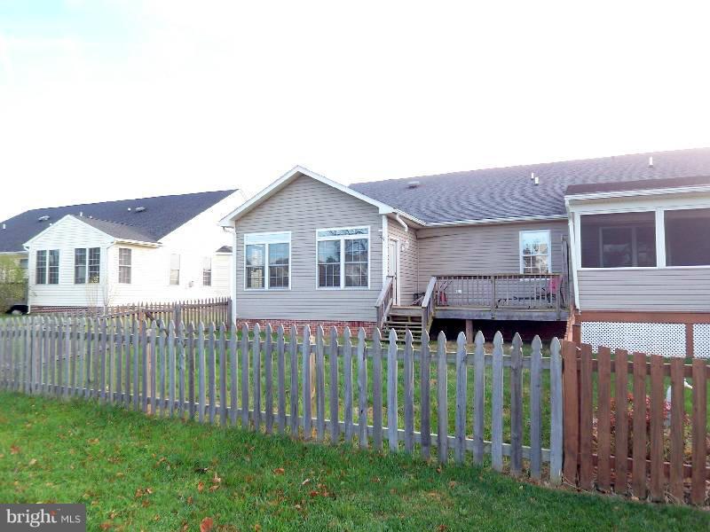 LOCUST HILL - Residential