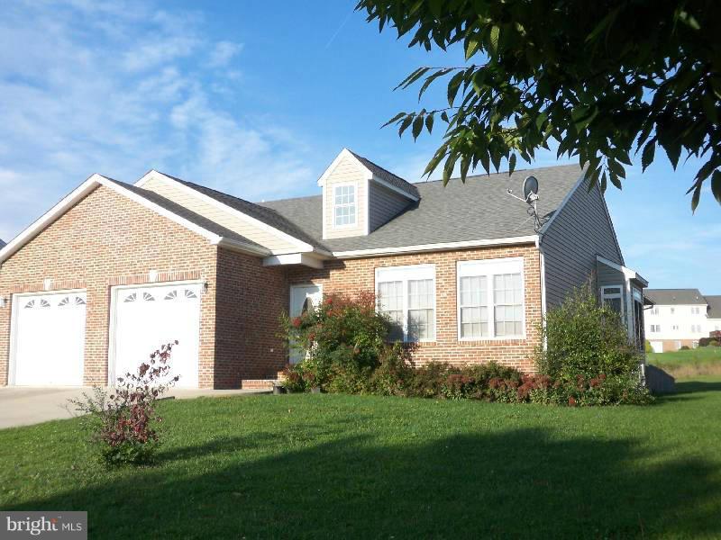 LOCUST HILL - Residential