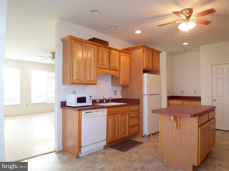 LOCUST HILL - Residential