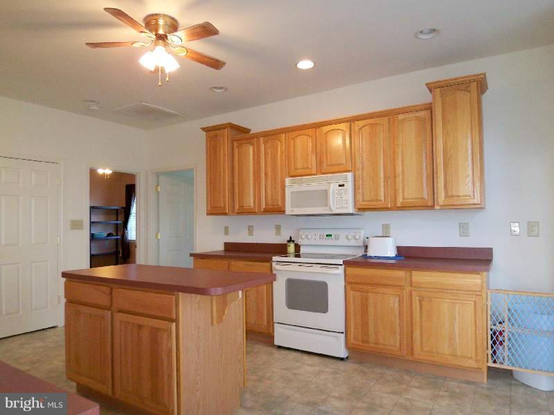 LOCUST HILL - Residential